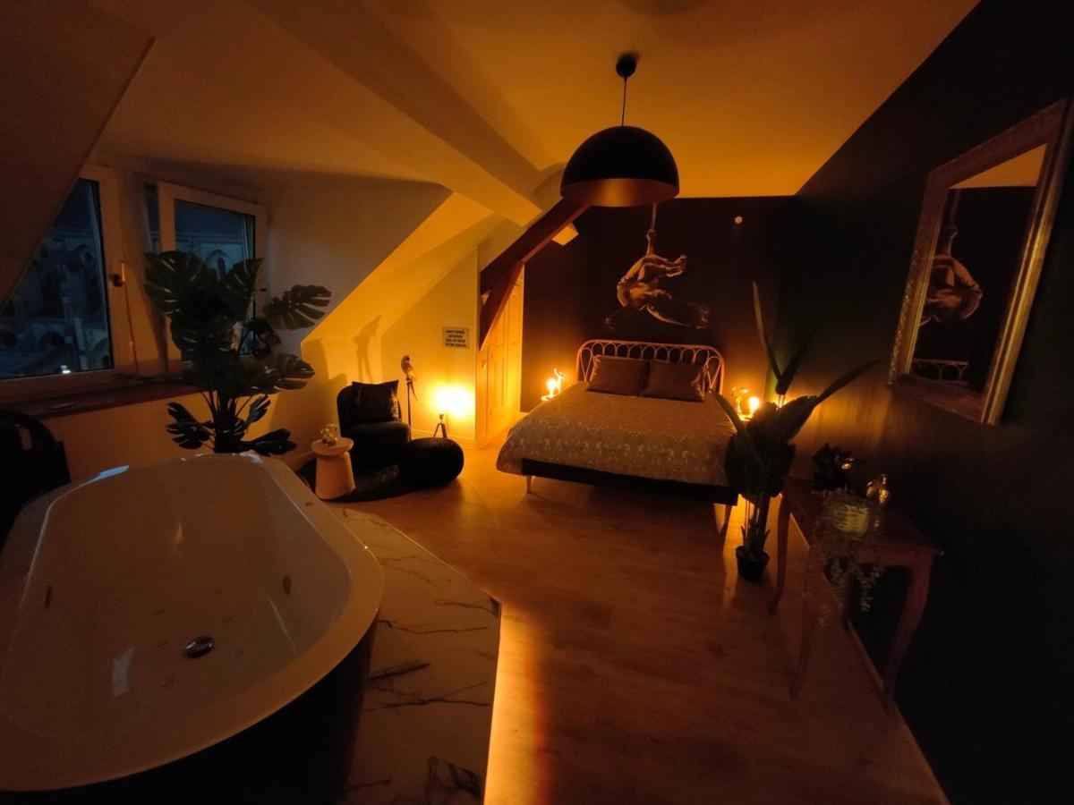El Circo Gambetta,Sublime Suite Balneo Hypercentre Épernay Eksteriør billede